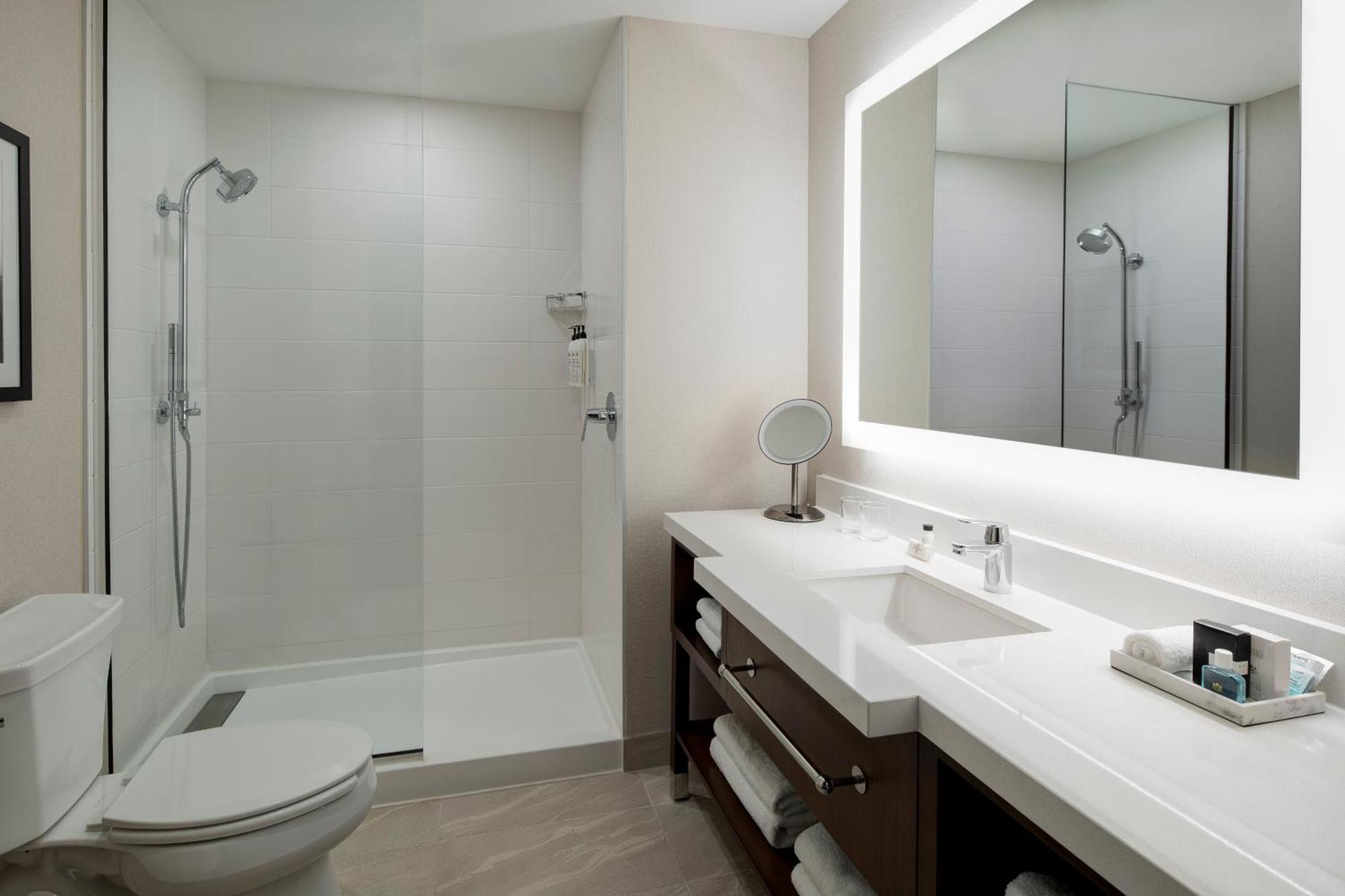 Delta Hotels By Marriott Dallas Саутлейк Екстериор снимка