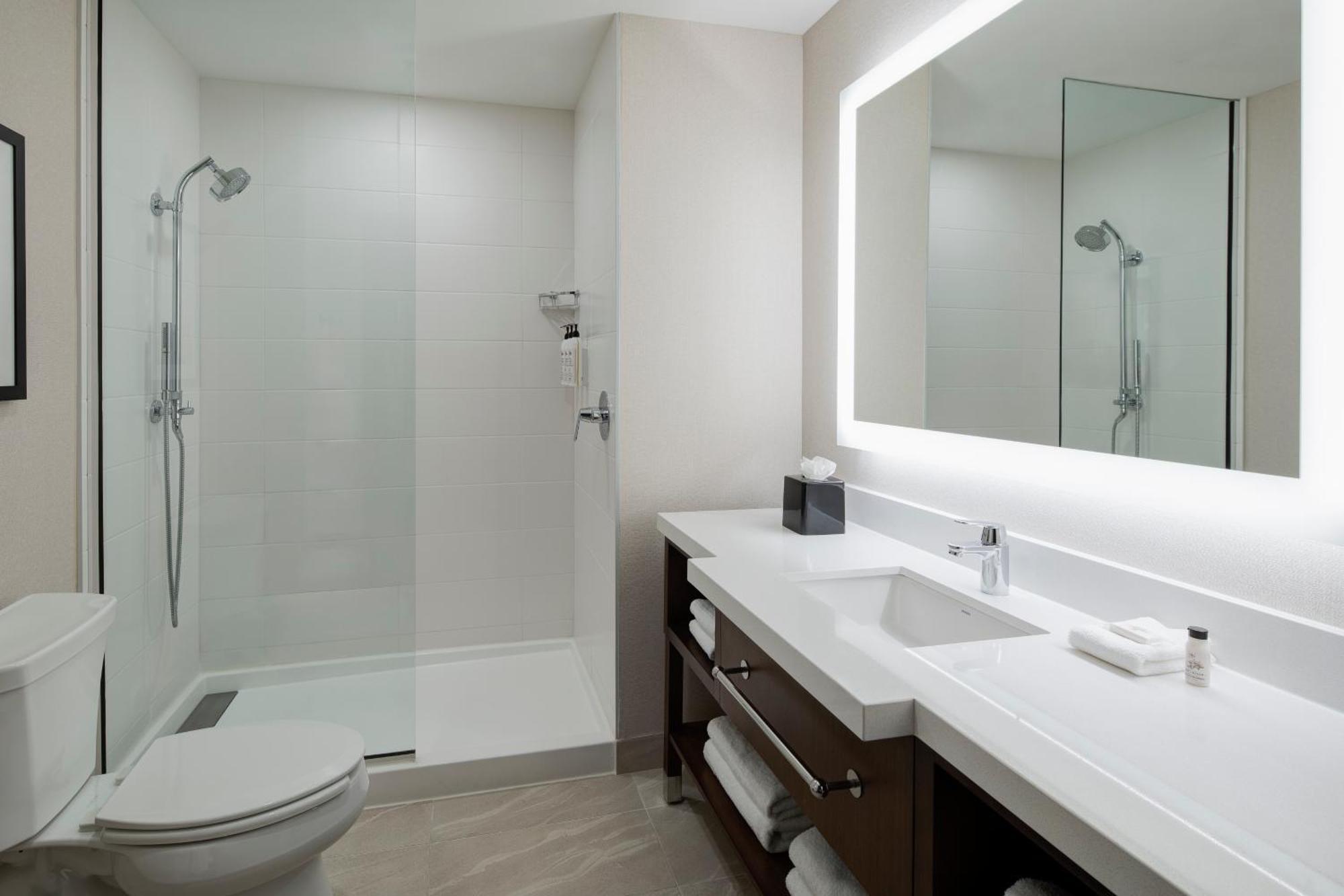 Delta Hotels By Marriott Dallas Саутлейк Екстериор снимка
