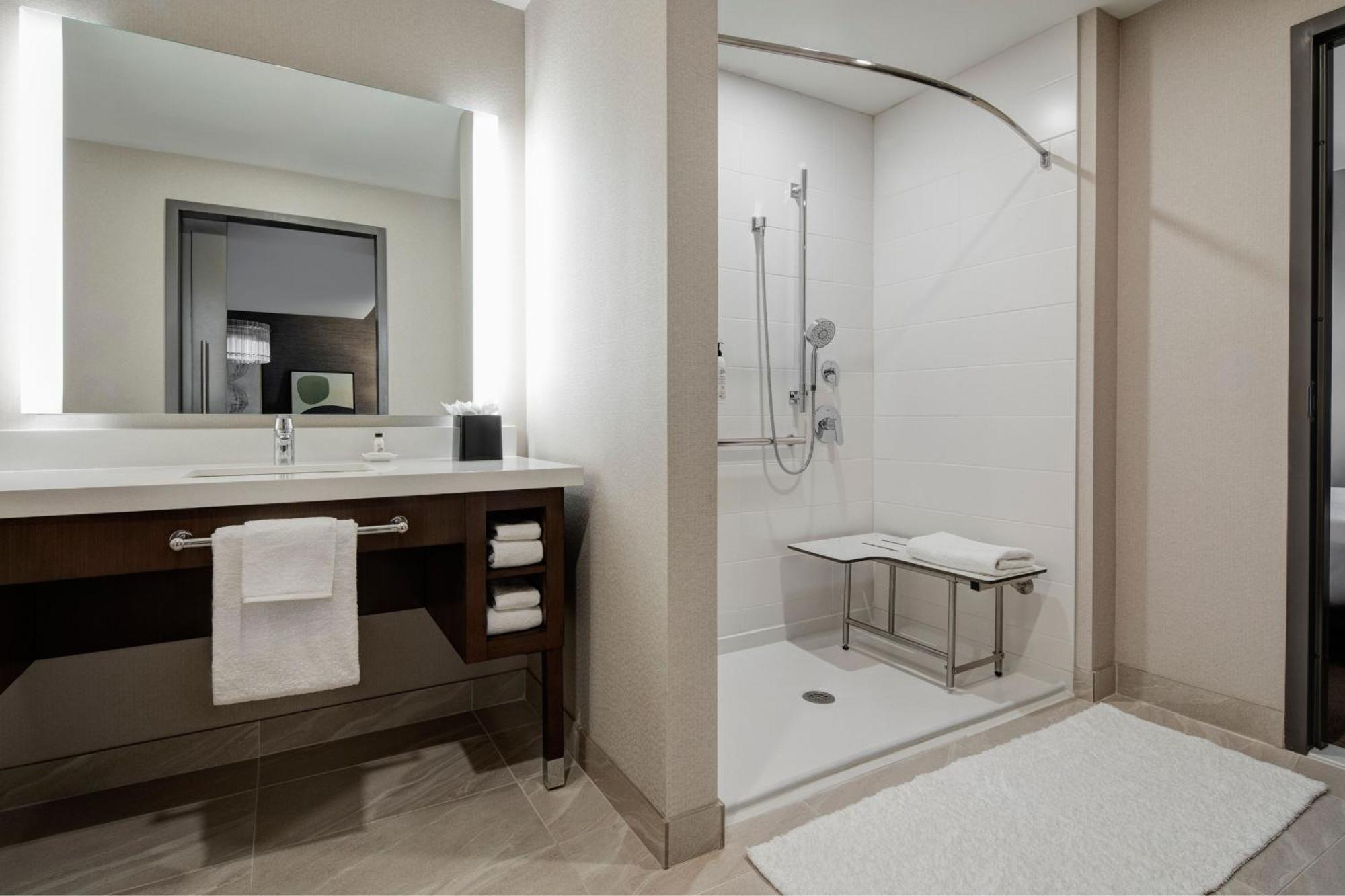Delta Hotels By Marriott Dallas Саутлейк Екстериор снимка